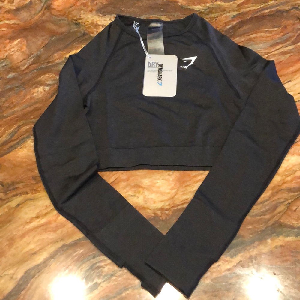 Small Black Gymshark crop top